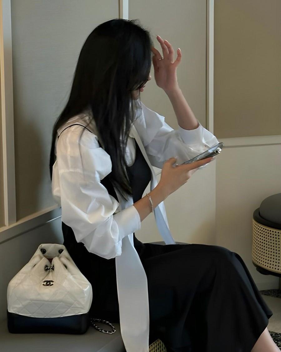 Nàng Tiên Cá Không Có Chân