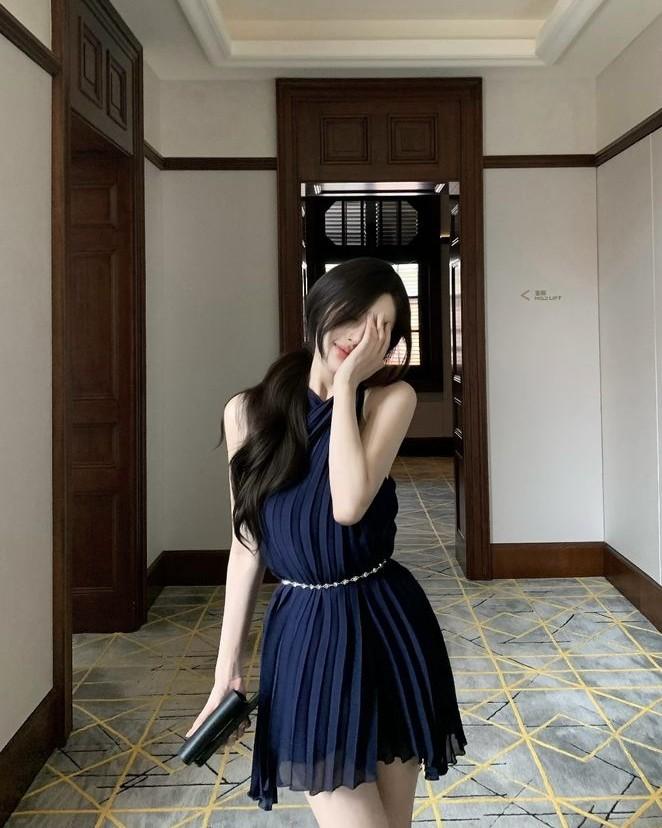 On Gái Nghiện Yêu Đòi Đổi Họ, Tôi Trực Tiếp Đổi Người Thừa Kế