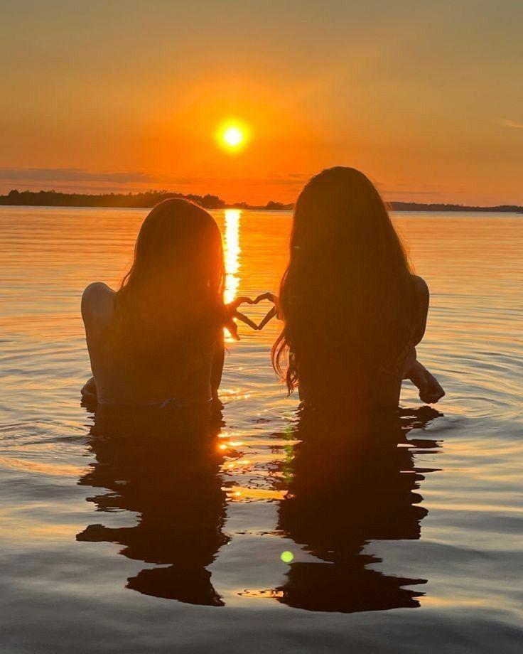 Yêu Qua Mạng 3 Năm, Ngày Gặp Mặt Bị Thế Chỗ