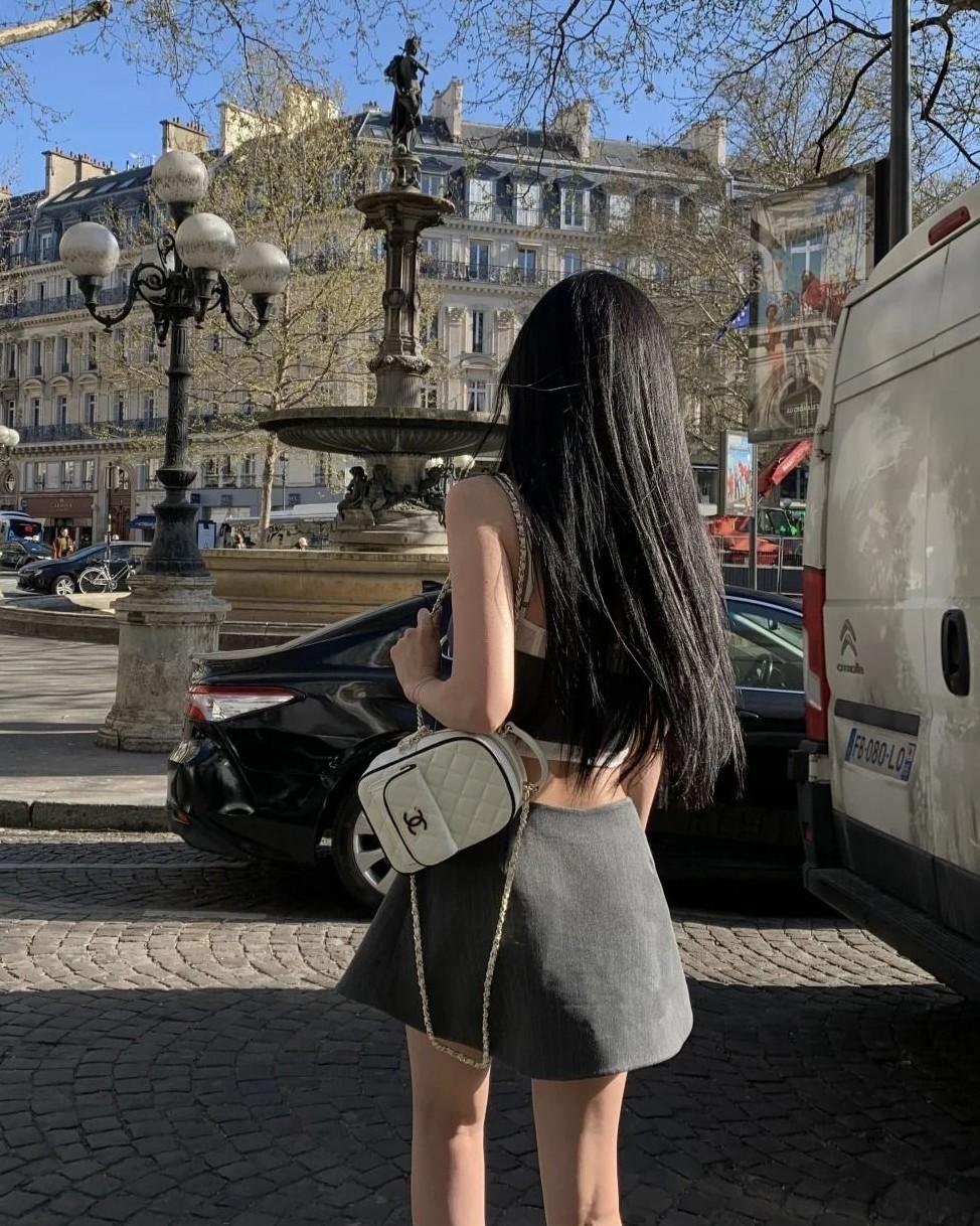 Bị Cha Mẹ Bỏ Rơi Sau Khi Họ Sống Lại