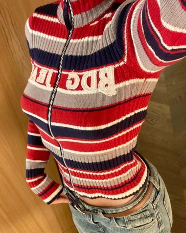 Trà Xanh Trong Áo Blouse