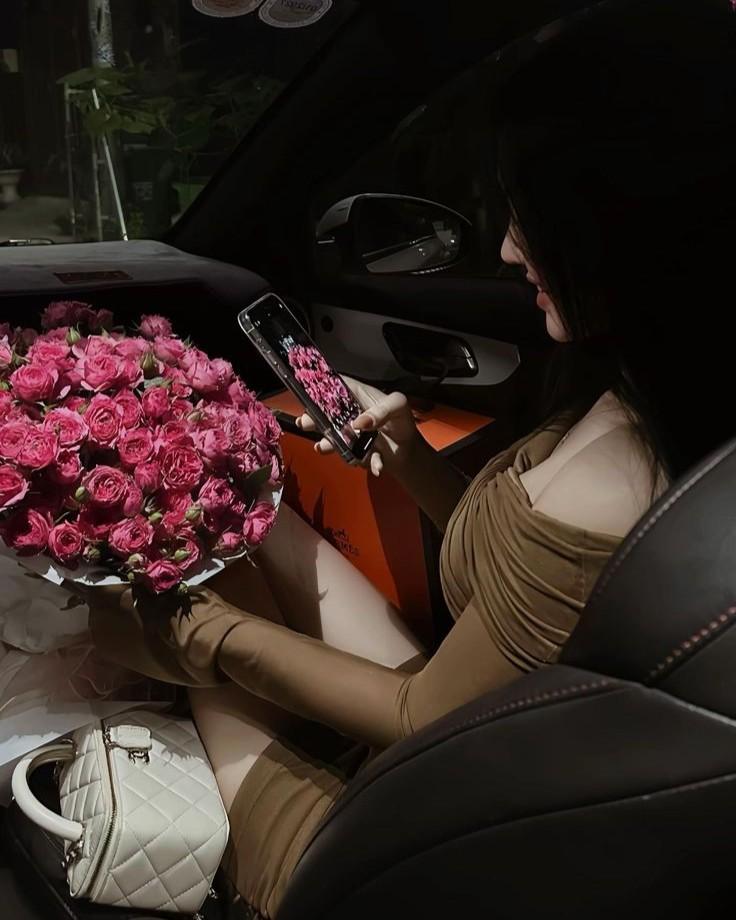 Hoàng Đế Mắc Chứng Mù Mắt