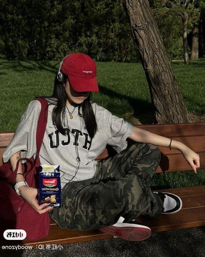 Ba Mươi Năm Làm Dâu Cho Một Kẻ Giả Đ-Iên