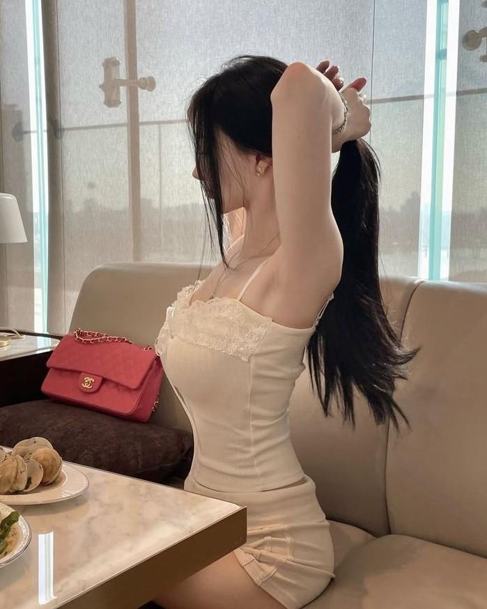 Mẫu Phi Không Nhớ Phụ Vương