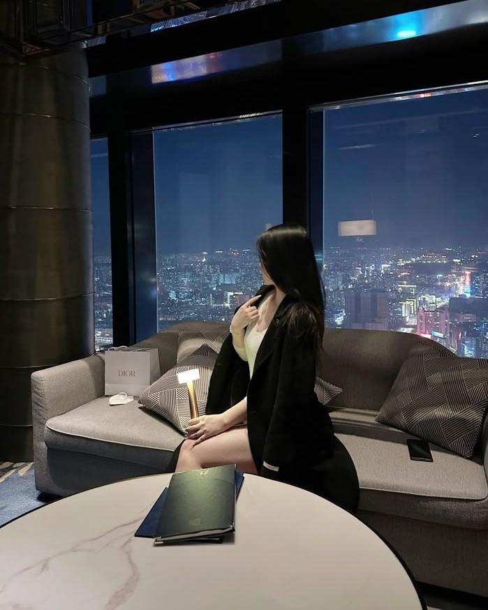 Em Đến Để Tranh Gia Sản, Ai Ngờ Được Cưng Như Cưng Trứng!