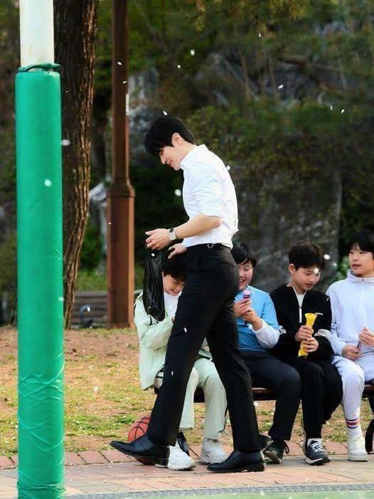 Hứa Em Như Mùa Hạ