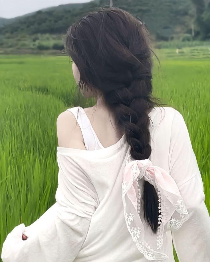 Trèo Nhầm Giường Tiểu Tướng Quân