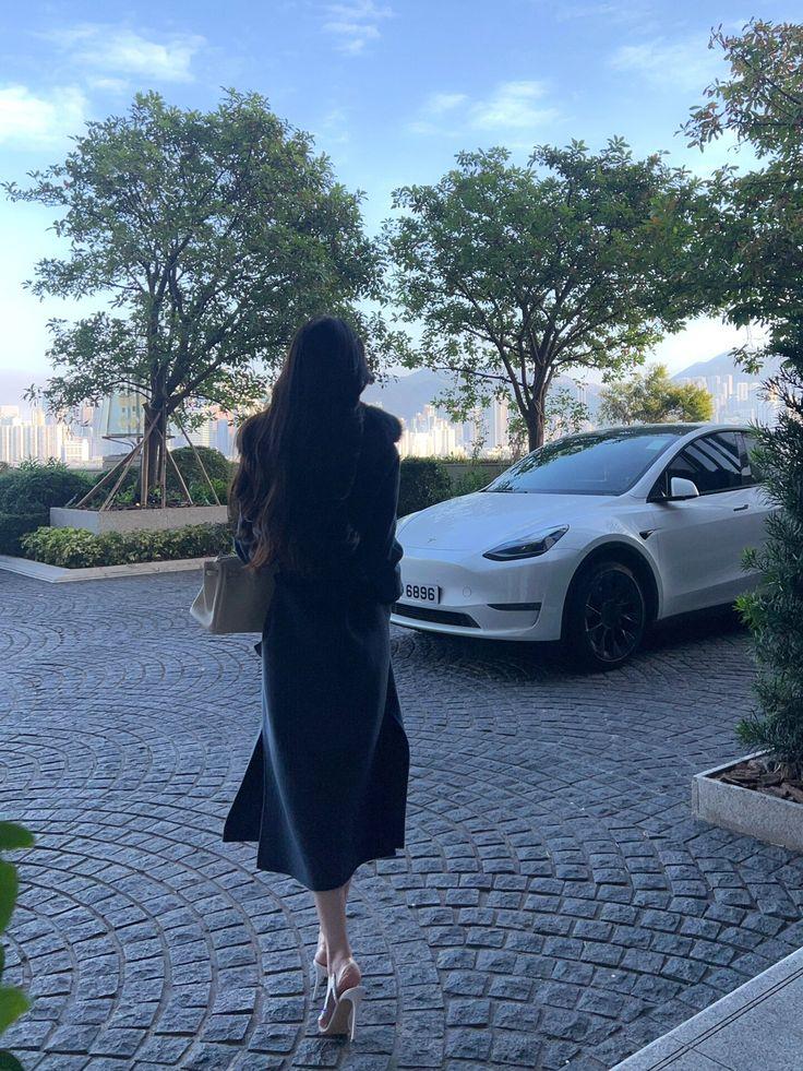 Sau Khi Anh Ta Mất Tất Cả