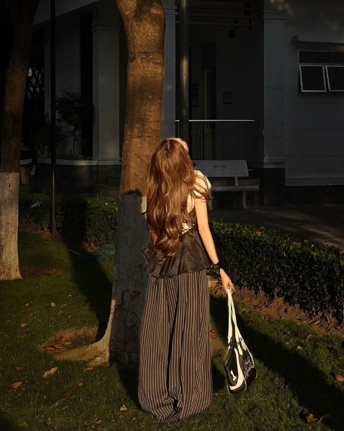 Ngày Con Trai Đưa Mẹ Ra Tòa Ly Hôn Với Cha