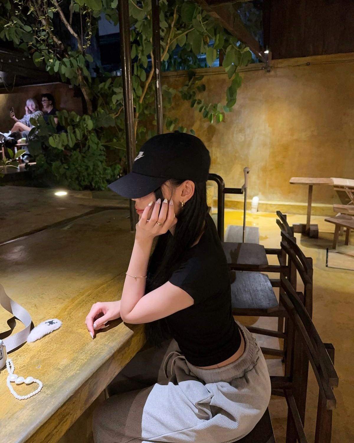 Cô Con Gái “Đầu Tư Thất Bại”