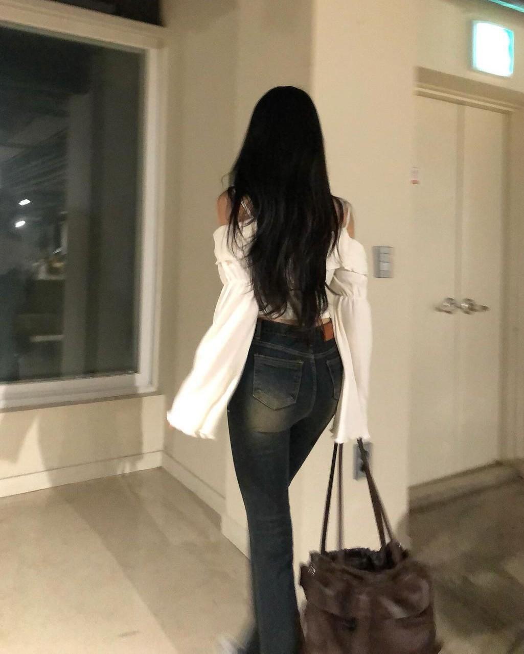 Gia Đình Chỉ Khi Cần Tiền